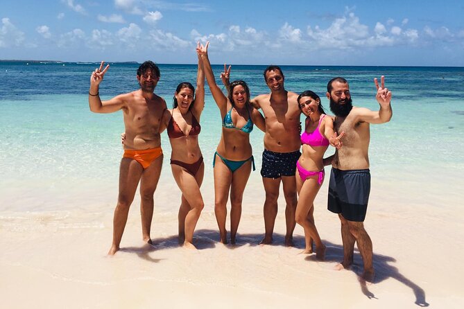 6-Hours Tour East Coast of Antigua: Stingray City, Lunch & Beach - Lunch near Seatons and a taste of local Antigua