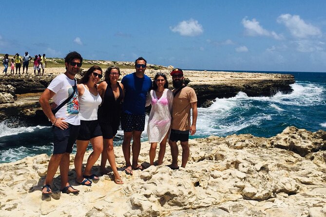 6-Hours Tour East Coast of Antigua: Stingray City, Lunch & Beach - Betty’s Hope: a short but important history stop