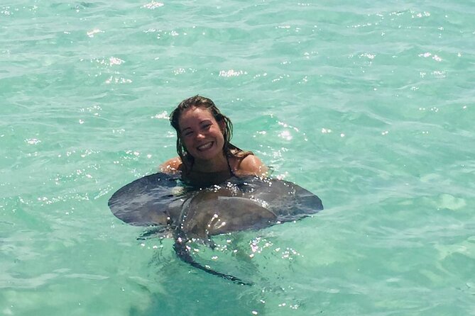 ANTIGUA FROM TOP TO BOTTOM: Stingray City, Beach, lunch & more... - Is $199.90 a fair price?