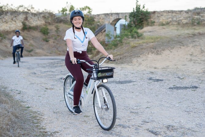 E-Bike Historical Sunset Tour in Fort James - Entering the 18th-century ruins at Fort James