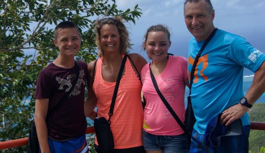 Hiking Combo Tours - Cades Reef for a land-and-sea combination