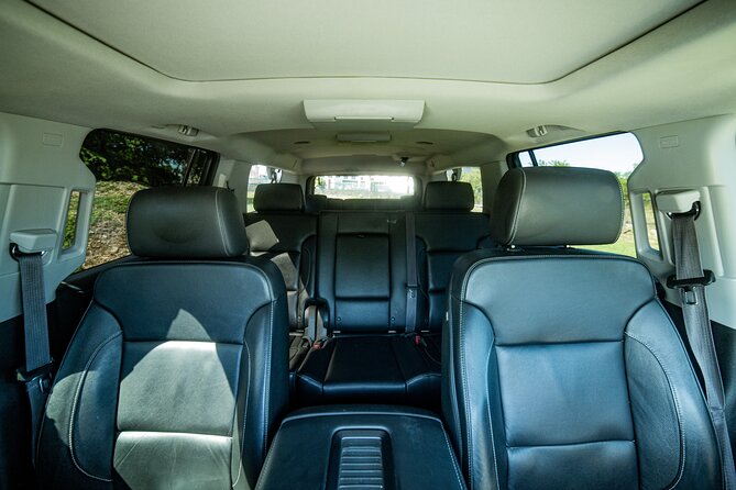 Luxury Airport transfer from or to Antigua Airport - The first ride from the airport