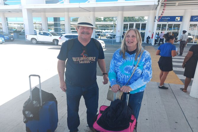 Private Airport Transfers to Antigua and Barbuda - What the Drivers Add to the Journey