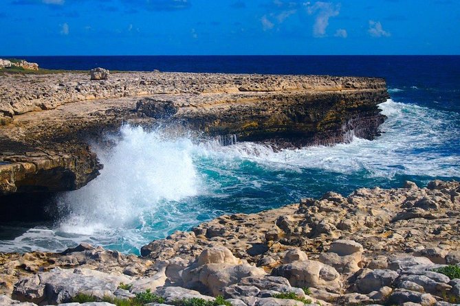 SoCoHo Jeep Safari - Historical Sites - Lunch - Beach - What makes this Antigua Jeep tour worth considering
