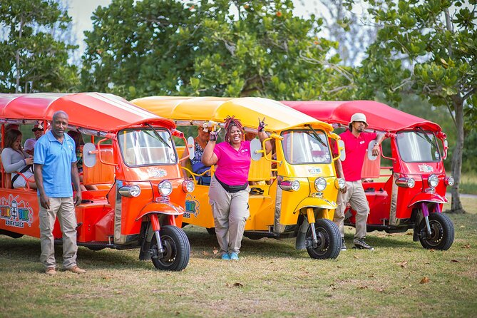 Tuk-Tuk Adventures Rainforest and Beach Hopping Tour - Fresh fruit and local vendors along the way